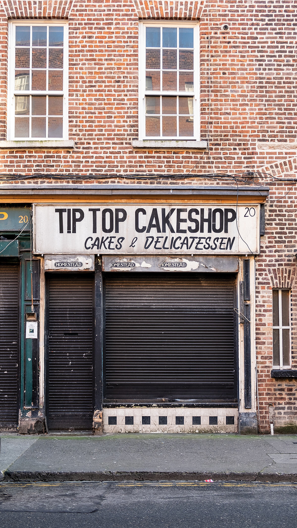 Tip Top Cakeshop | Colour photograph