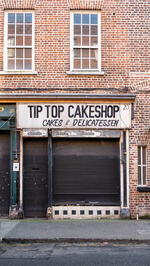 Tip Top Cakeshop | Colour photograph
