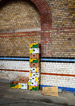Do not touch | Colour photograph