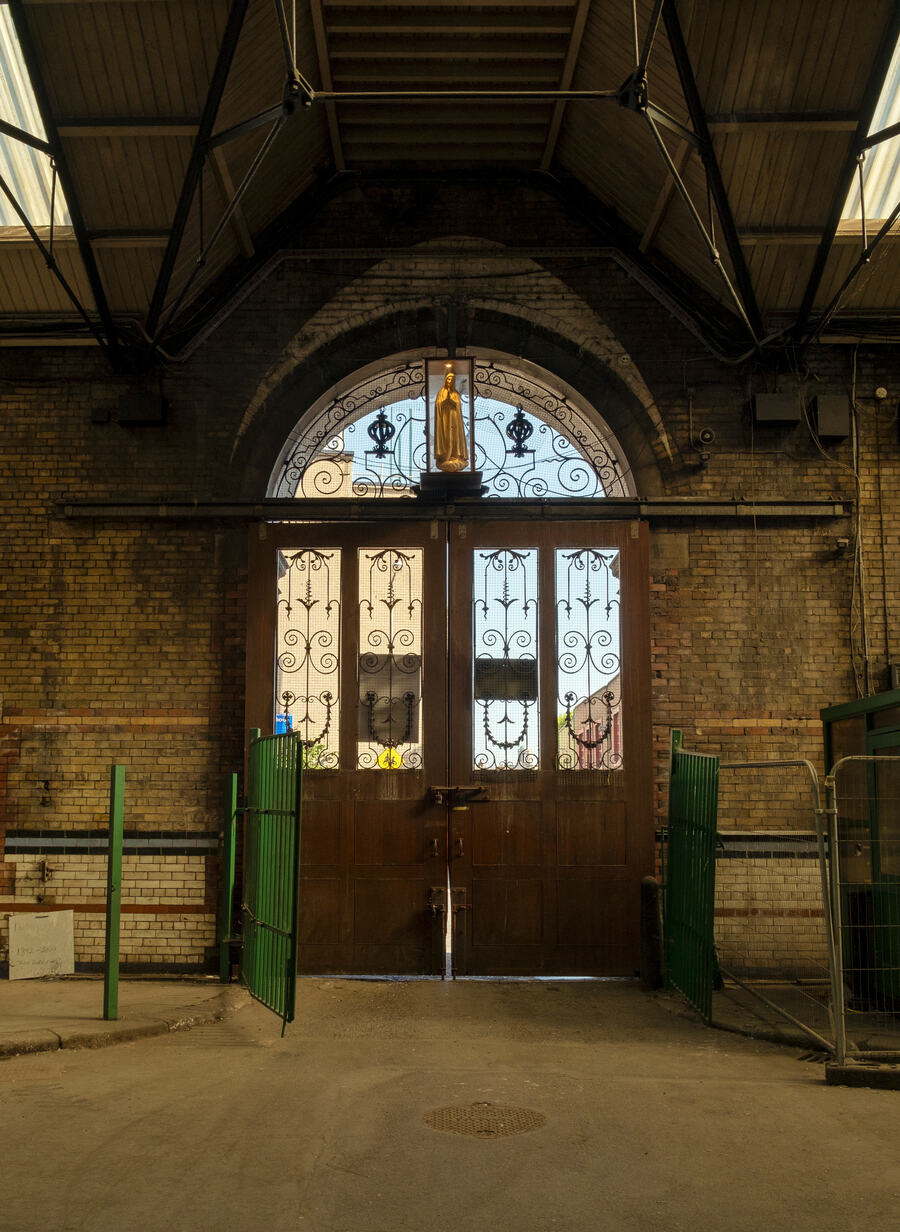 Bounced cheques - Our Lady of the market