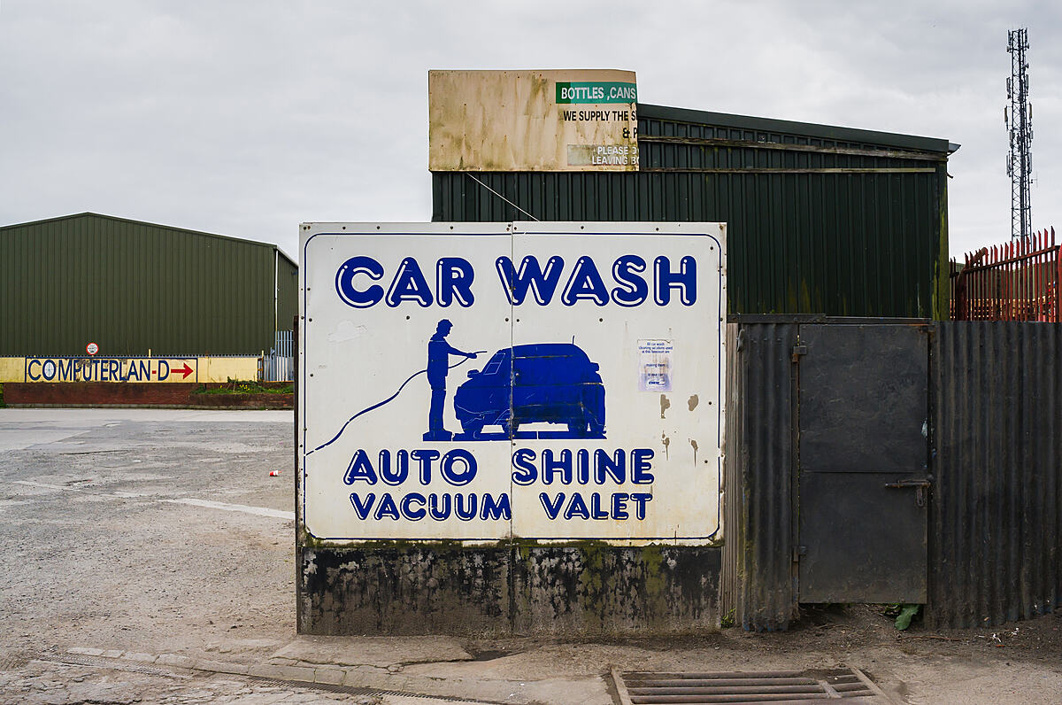 Car wash  | Colour photograph 2018